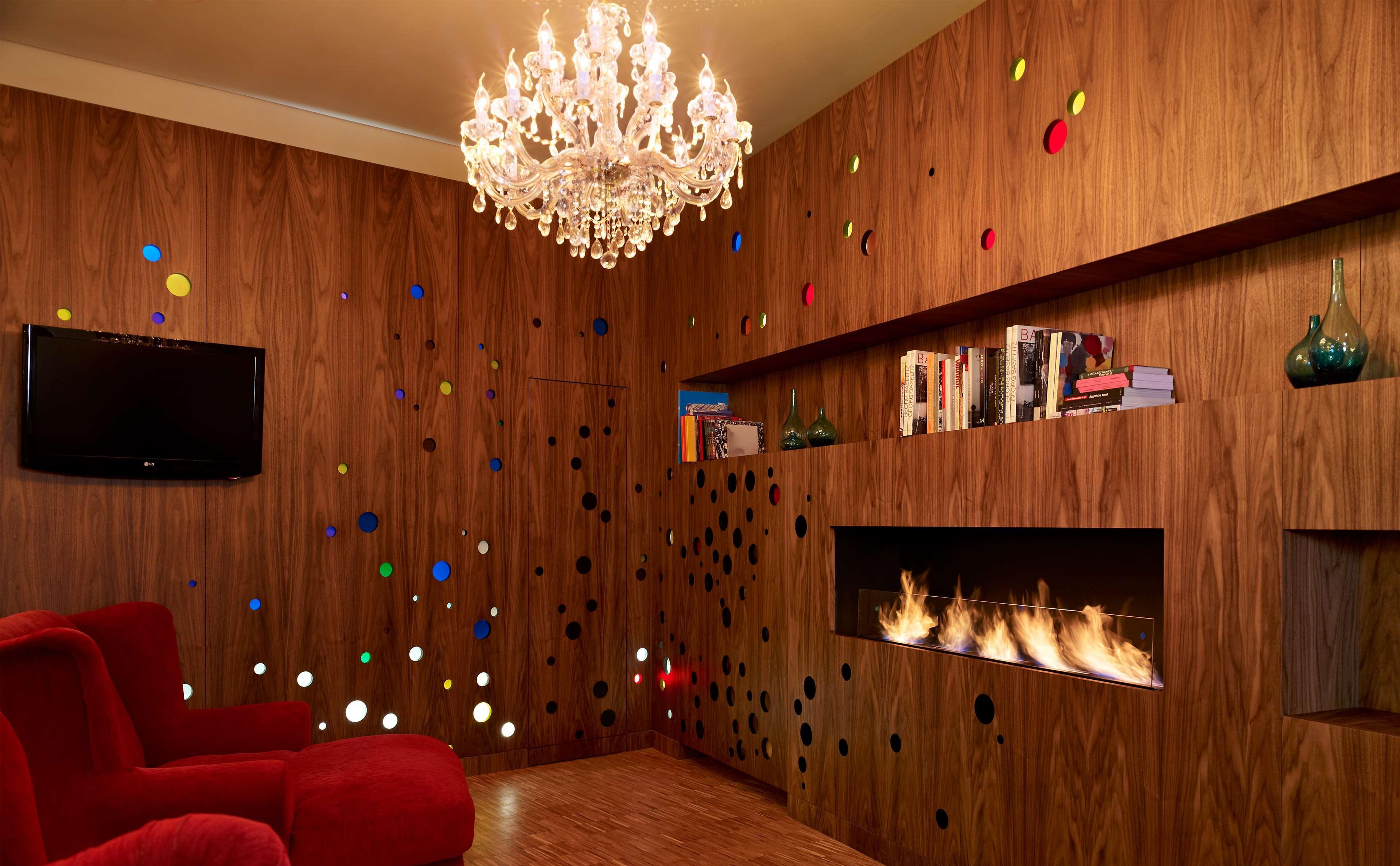 Park Plaza Hotel