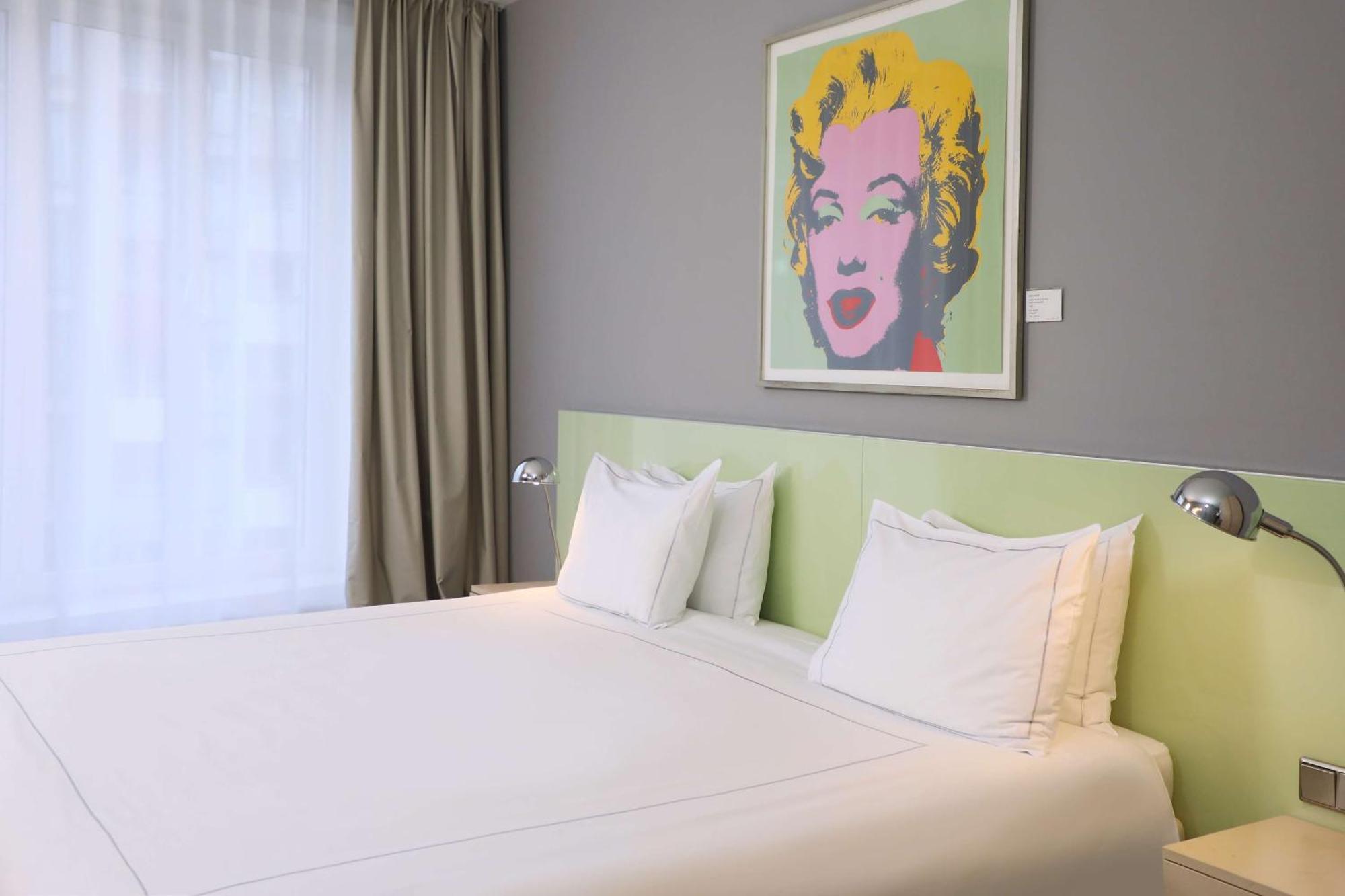 Park Plaza 4*